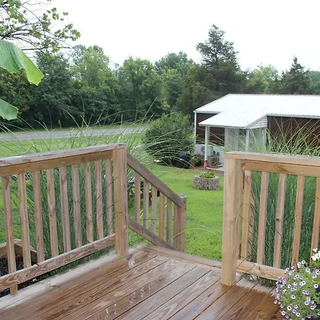 Shawnee Trails Lodging & Suites