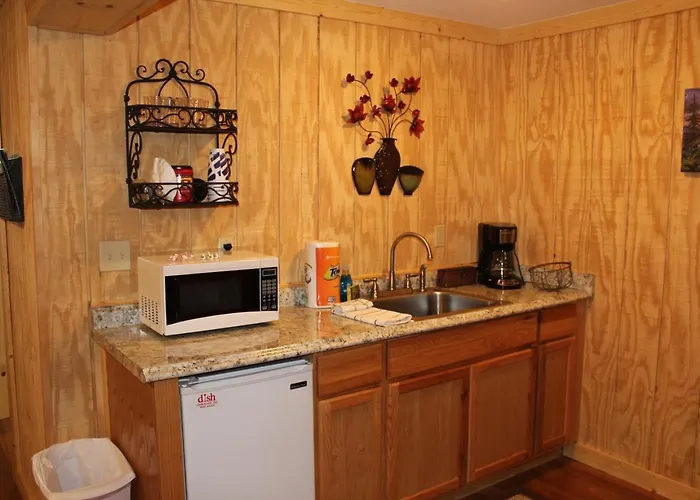Lodge Shawnee Trails Lodging & Suites *