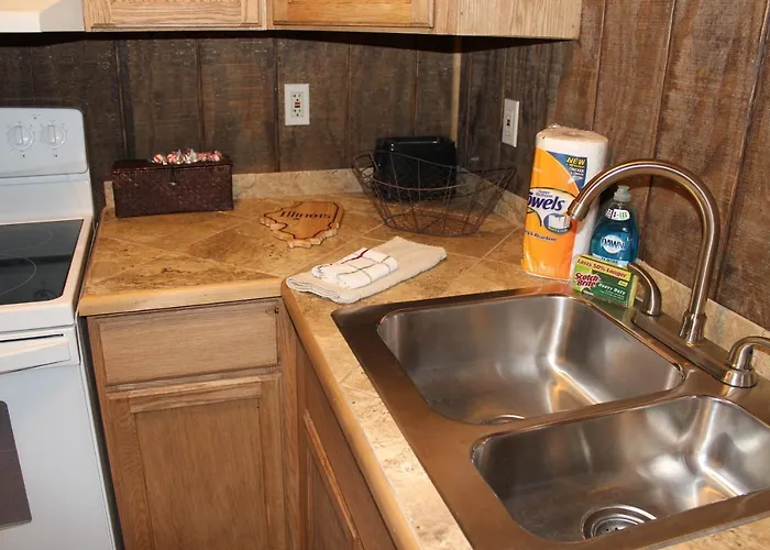 Lodge Shawnee Trails Lodging & Suites *