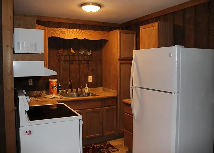 Shawnee Trails Lodging & Suites