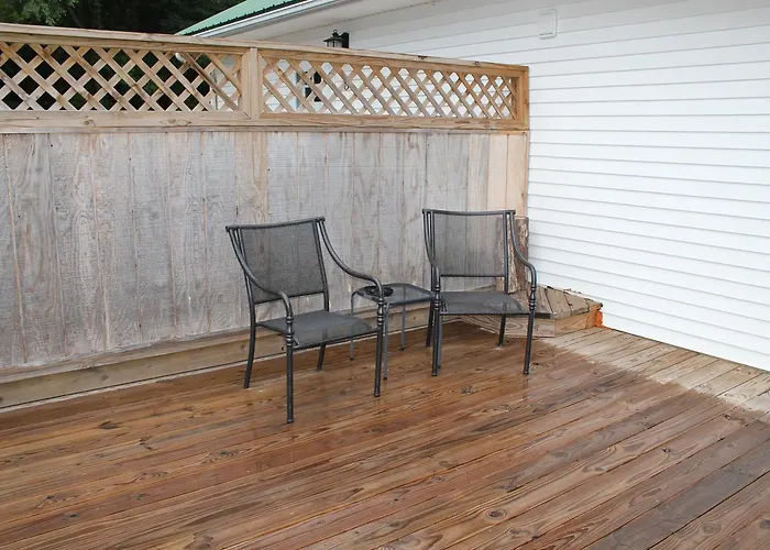 Shawnee Trails Lodging & Suites