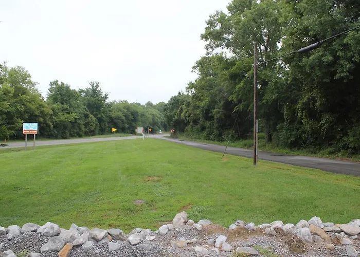Lodge Shawnee Trails Lodging & Suites Goreville