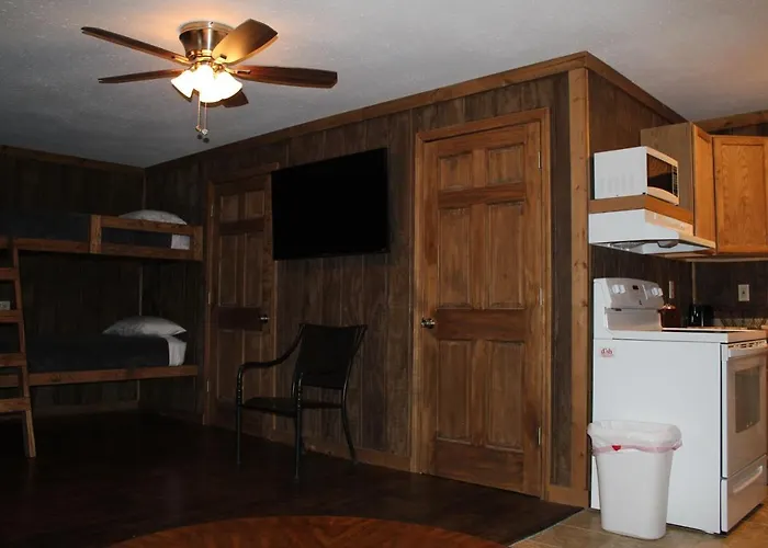 Lodge Shawnee Trails Lodging & Suites *