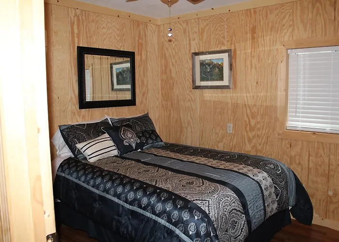 Lodge Shawnee Trails Lodging & Suites *