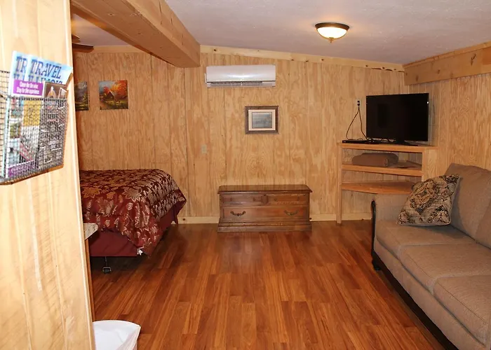 Lodge Shawnee Trails Lodging & Suites *