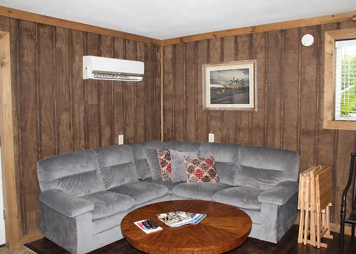 Lodge Shawnee Trails Lodging & Suites *