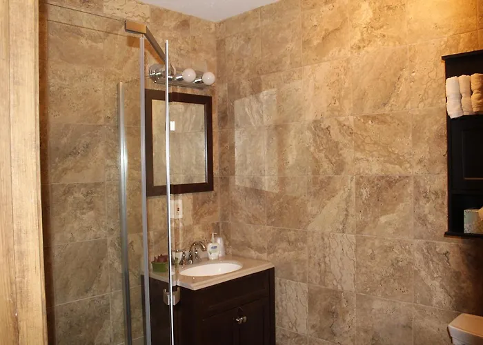 Lodge Shawnee Trails Lodging & Suites *