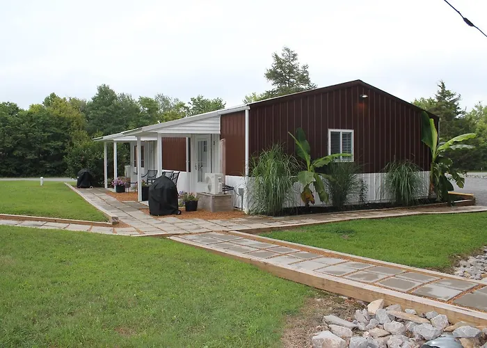 Lodge Shawnee Trails Lodging & Suites